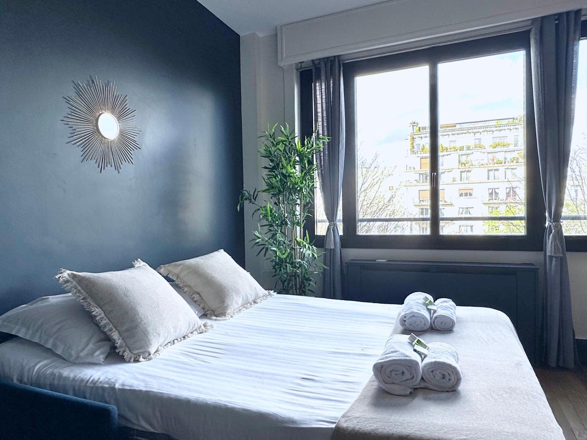 Stylish Apartment With A Balcony In باريس المظهر الخارجي الصورة